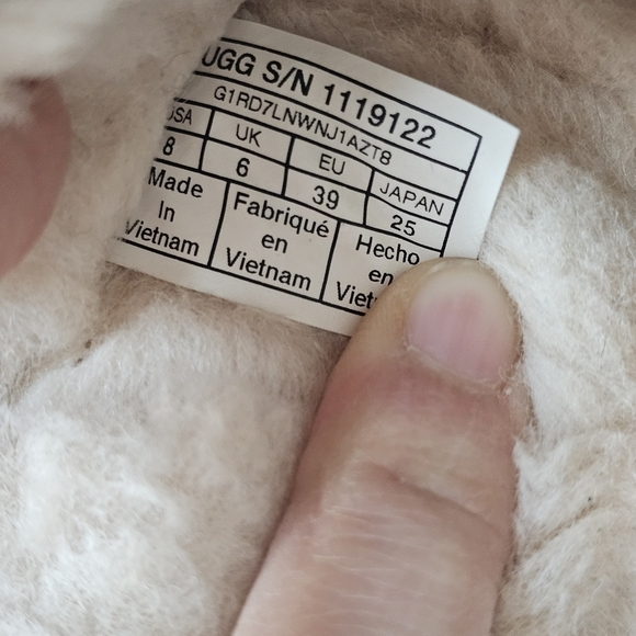 UGG's Pearl Embossed Logo Suede Slippers - Picture 6 of 6